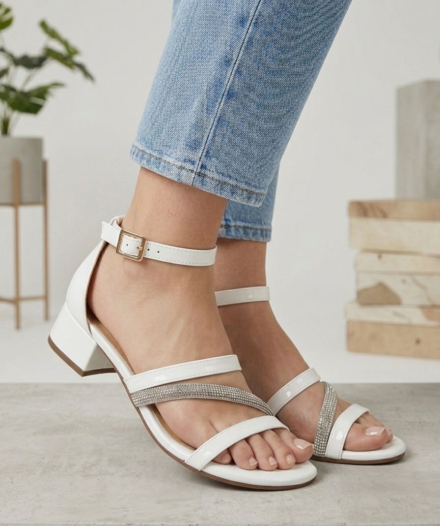 Sandalia Blanca de Charol Glam