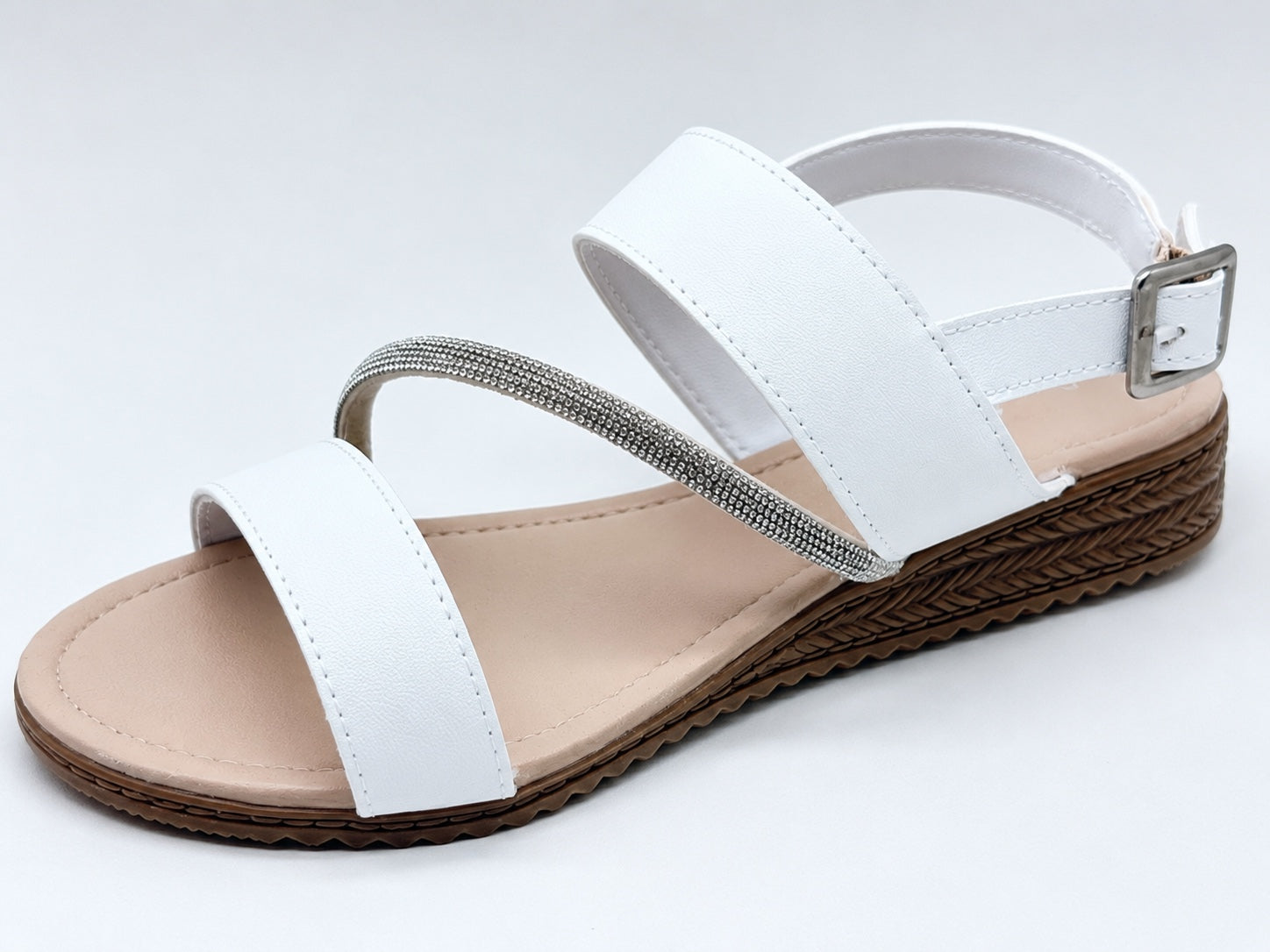 Sandalias Para Mujer  Blancas Con Detalle En Brillos  hermosas y  perfectas para esta temporada